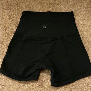 Lululemon align short